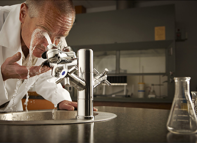 美國舒波曼Speakman SEF-1850 組合式實(shí)驗(yàn)室單柱水龍頭洗眼器